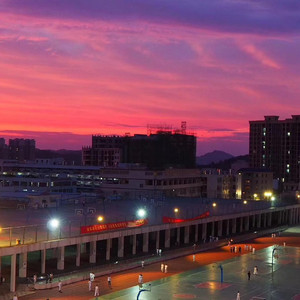 高中女学生的粉嫩小泬
